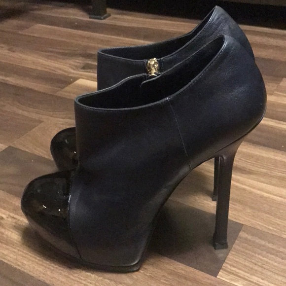 Yves Saint Lauren Blue Navy Platform Ankle Booties. - Picture 4 of 8